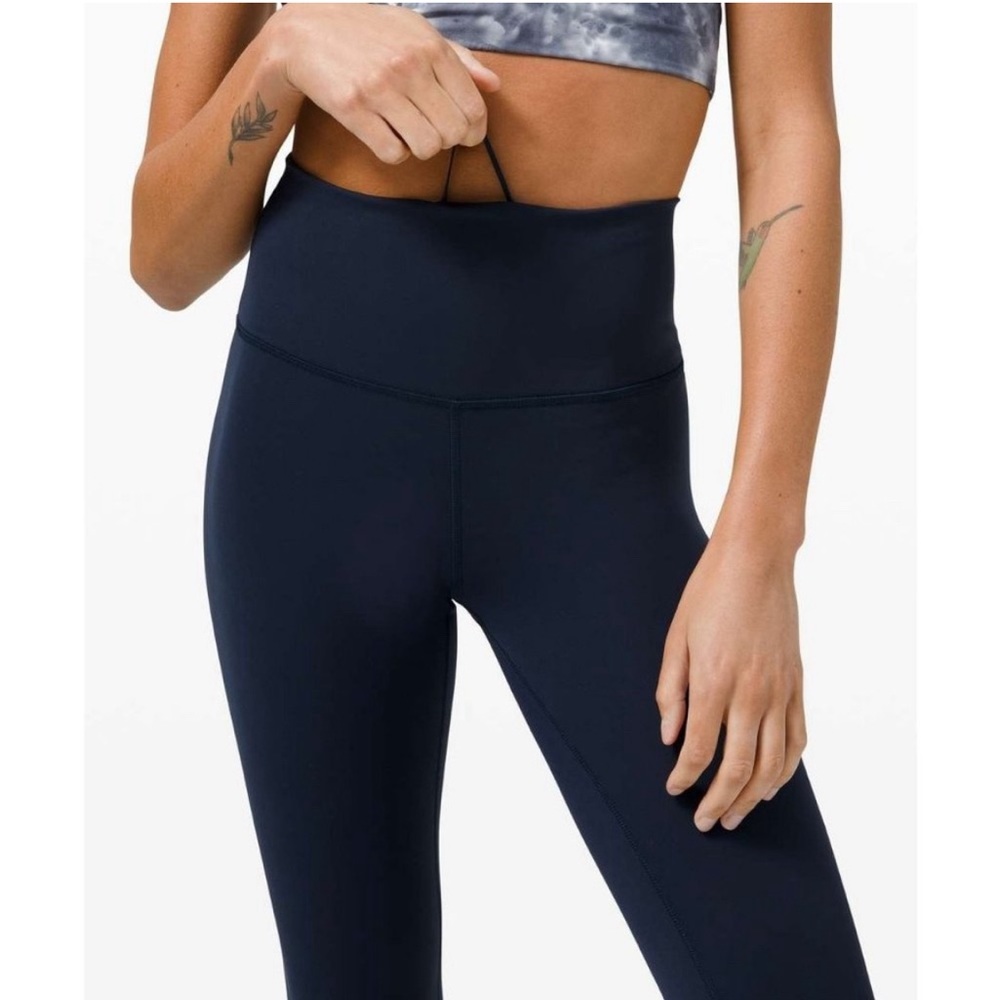 Lululemon Wunder train true navy 2 23” - Picture 2 of 3